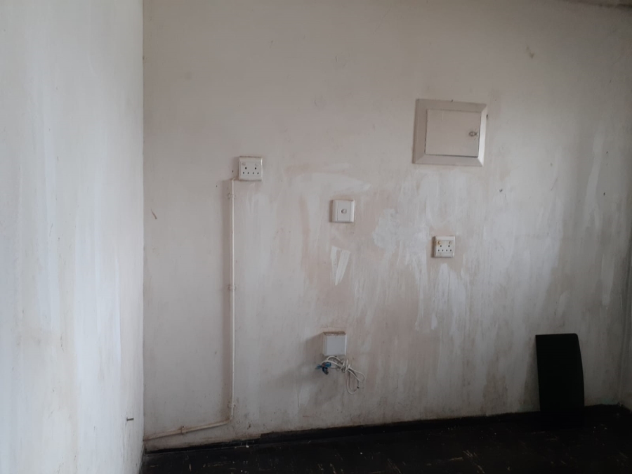 1 Bedroom Property for Sale in Sidwell Eastern Cape